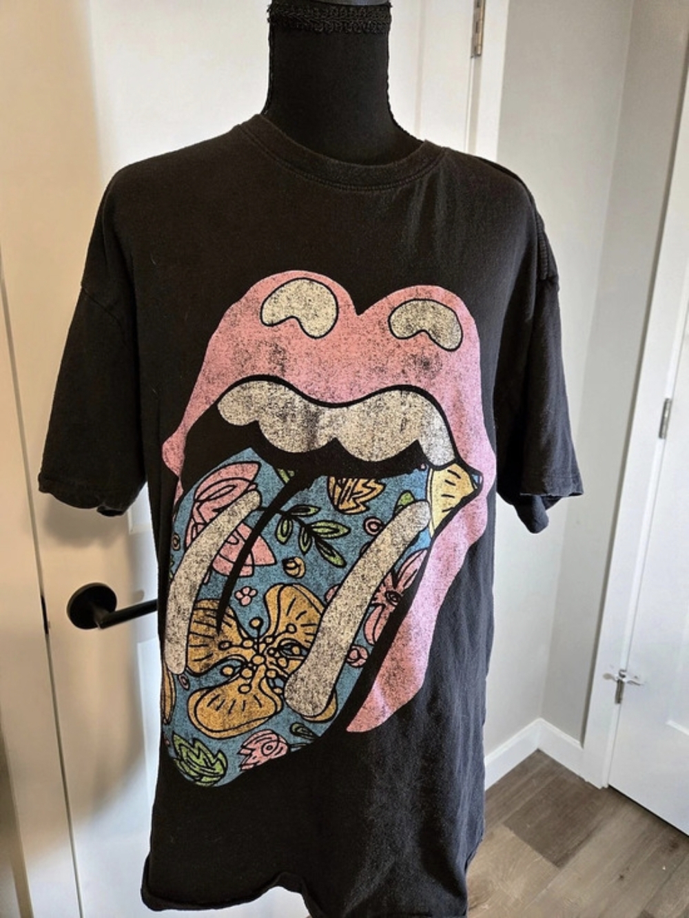 The Rolling Stones Black Floral Tongue Graphic T-Shirt S/M Bravado